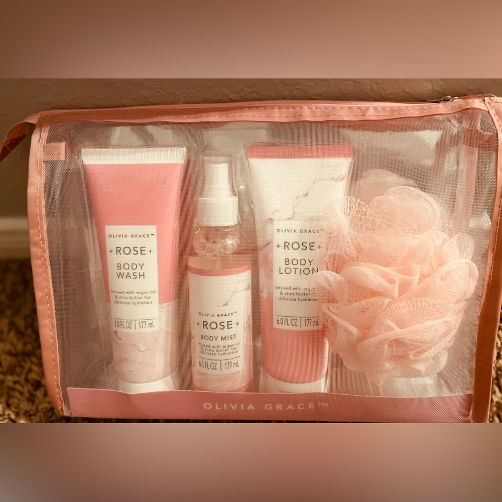 NEW Olivia Grace body gift set 🎁 (ADD TO ANY PURCHASE FOR $8)
